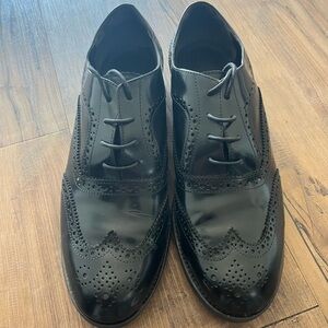Elegant Black Women's Brogue Loafers